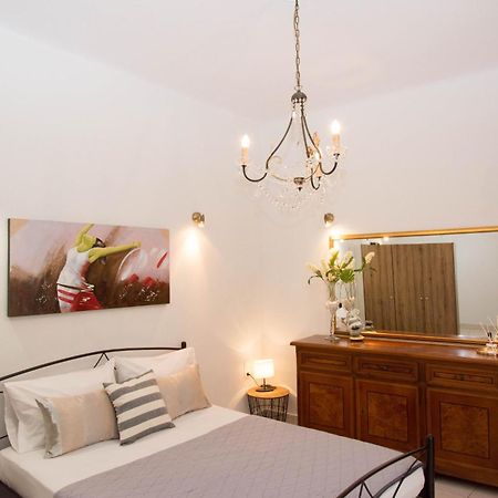 Athina House "By Checkin" Apartman Iráklio Kültér fotó